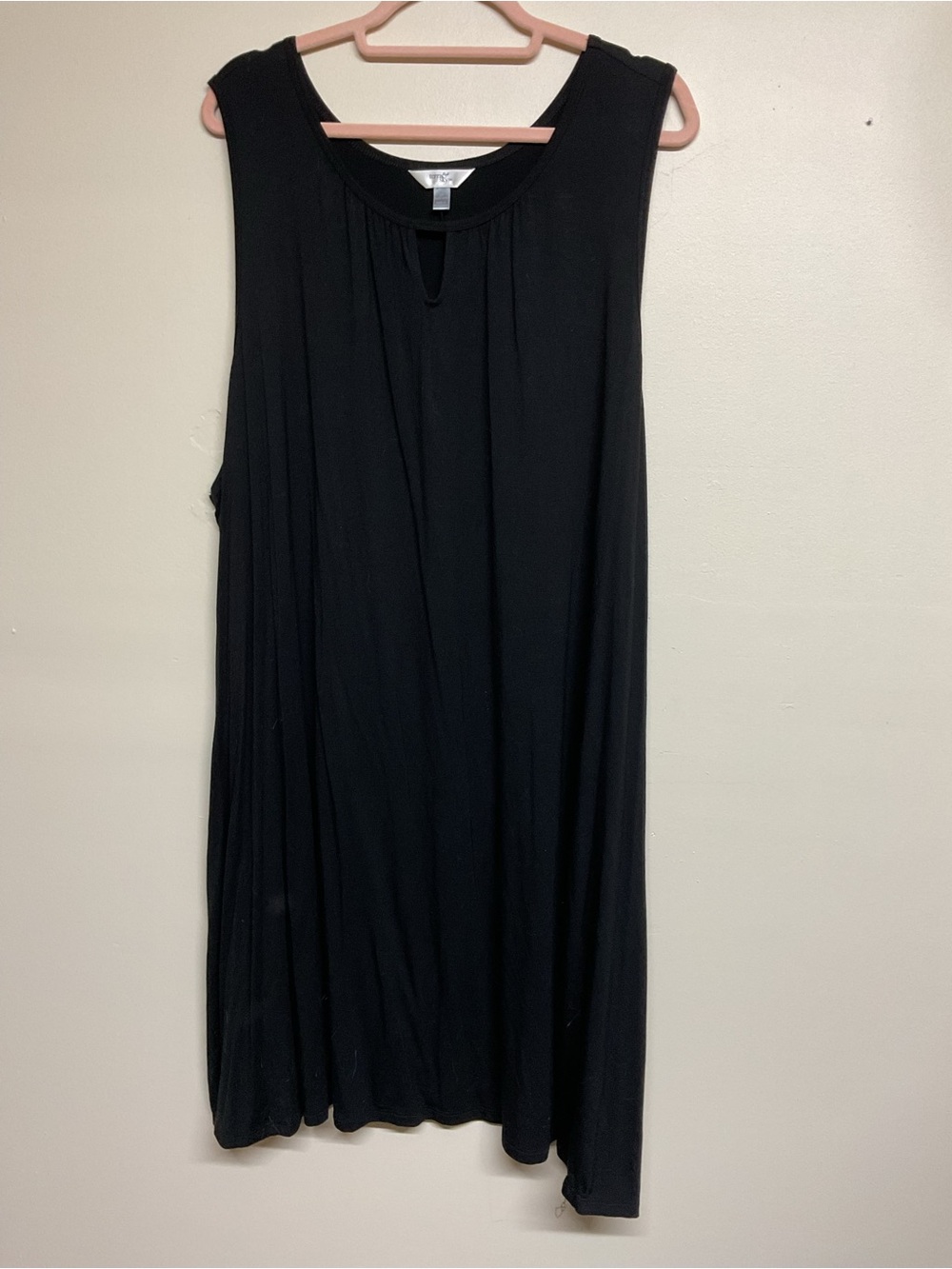 Terra & Sky Black Sleeveless Keyhole Swing Tank